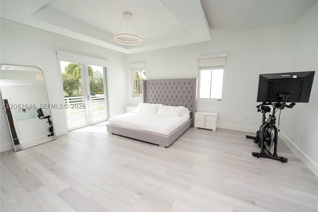 8340 NW 33 Terrace, Doral, FL 33122
