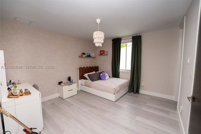 8340 NW 33 Terrace, Doral, FL 33122