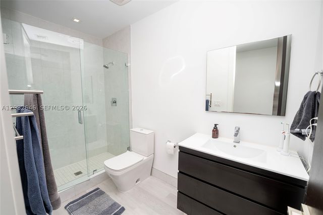 8340 NW 33 Terrace, Doral, FL 33122