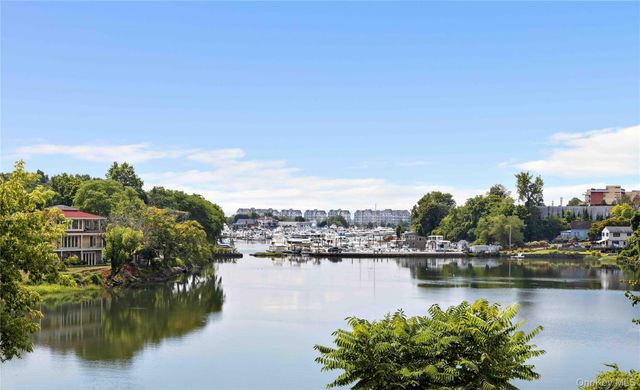 230 Pelham Road 4L, New Rochelle, NY 10805