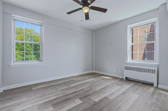230 Pelham Road 4L, New Rochelle, NY 10805