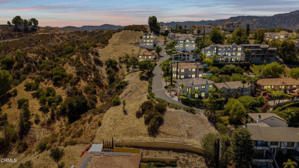 24856 Bella Vista Drive, Newhall, CA 91321 — exterior