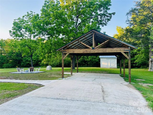 604 Ferguson Ridge Road, Gastonia, NC 28052