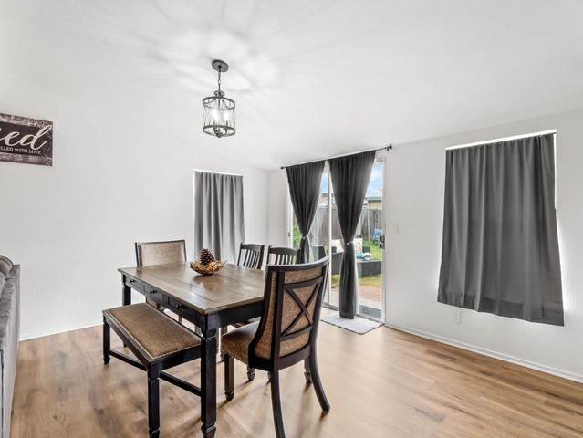 2564 Crescent Avenue, Clovis, CA 93612