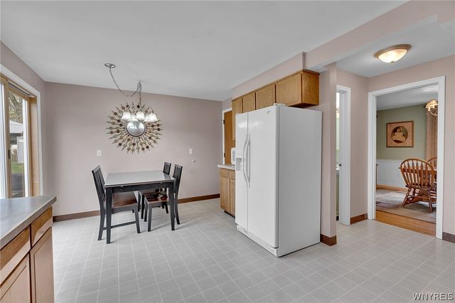 17 Fox Chapel Court, Amherst, NY 14221