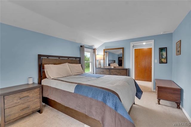 17 Fox Chapel Court, Amherst, NY 14221