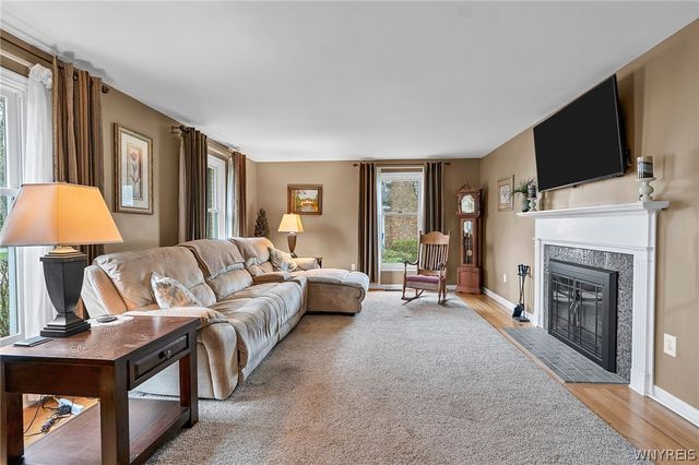 17 Fox Chapel Court, Amherst, NY 14221