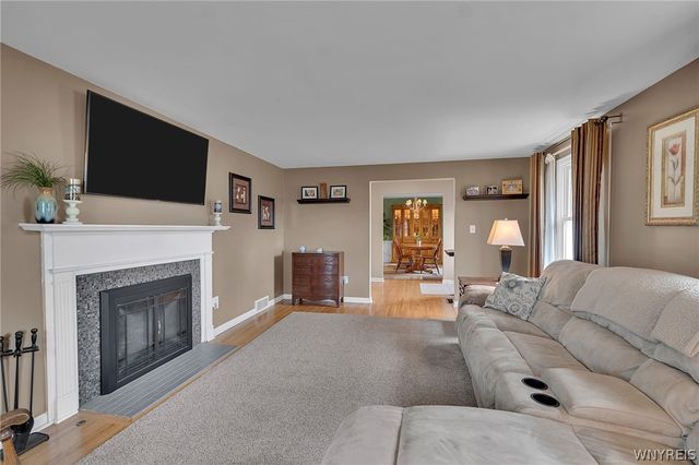 17 Fox Chapel Court, Amherst, NY 14221
