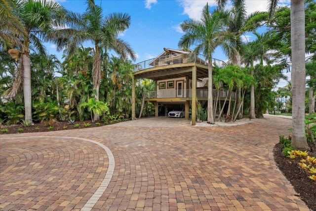 10216 46TH AVENUE W, Bradenton, FL 34210
