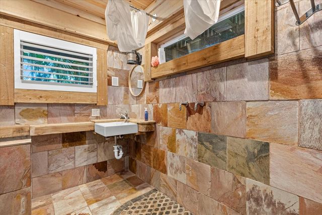 10216 46TH AVENUE W, Bradenton, FL 34210
