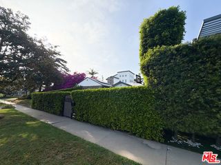 13219 ROSE Avenue, Los Angeles, CA 90066