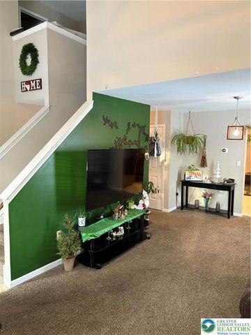 1525 Cambridge Drive, Lower Macungie Twp, PA 18062