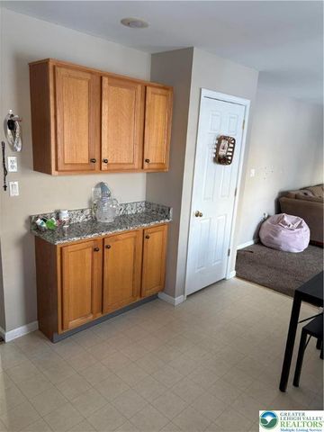 1525 Cambridge Drive, Lower Macungie Twp, PA 18062