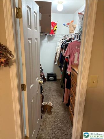 1525 Cambridge Drive, Lower Macungie Twp, PA 18062