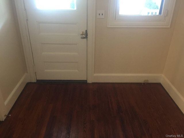 14 Bonnell Street, Middletown, NY 10940