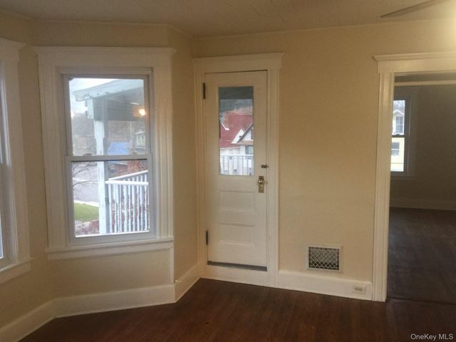 14 Bonnell Street, Middletown, NY 10940