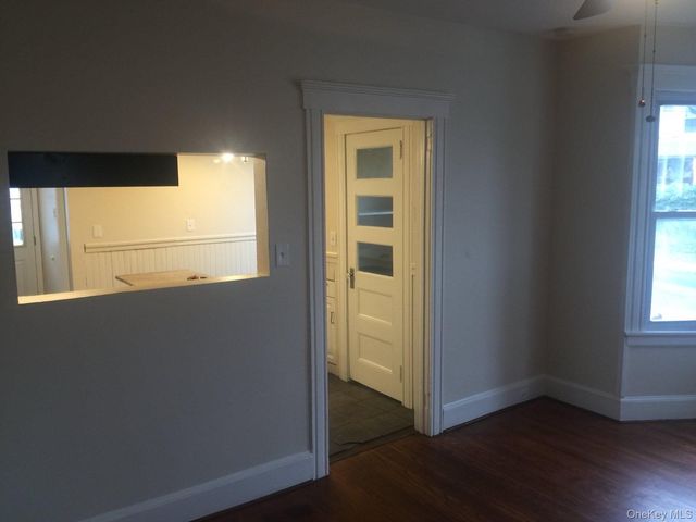14 Bonnell Street, Middletown, NY 10940