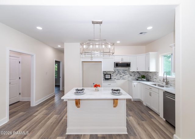 105 E Eleanor Street, Opelousas, LA 70570