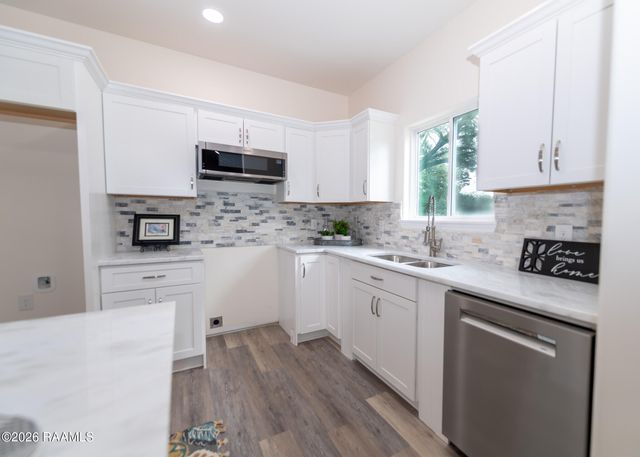 105 E Eleanor Street, Opelousas, LA 70570