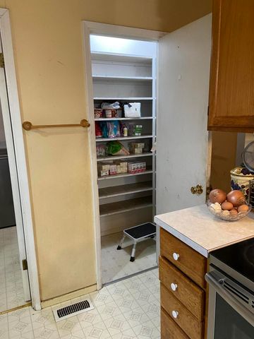 13355 Weowna Way, White City, OR 97503