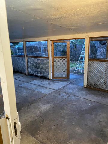 13355 Weowna Way, White City, OR 97503