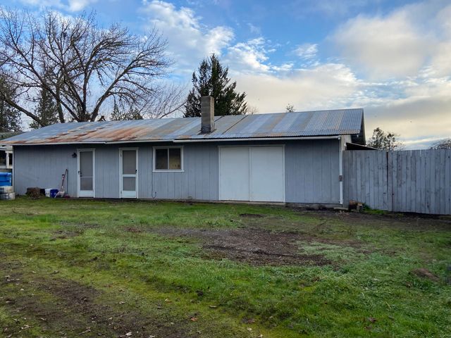 13355 Weowna Way, White City, OR 97503