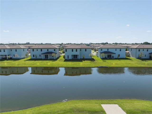 4372 SW 122nd Terrace, Davie, FL 33330