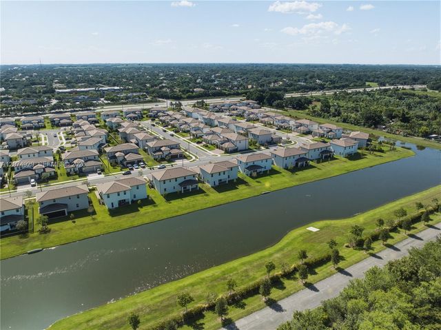 4372 SW 122nd Terrace, Davie, FL 33330