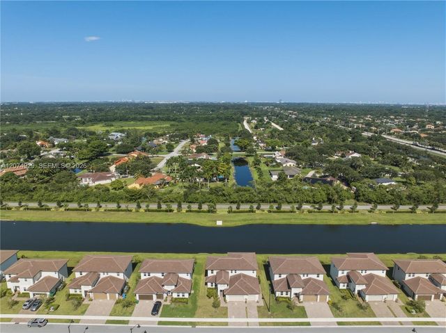 4372 SW 122nd Terrace, Davie, FL 33330
