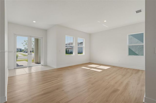 4372 SW 122nd Terrace, Davie, FL 33330