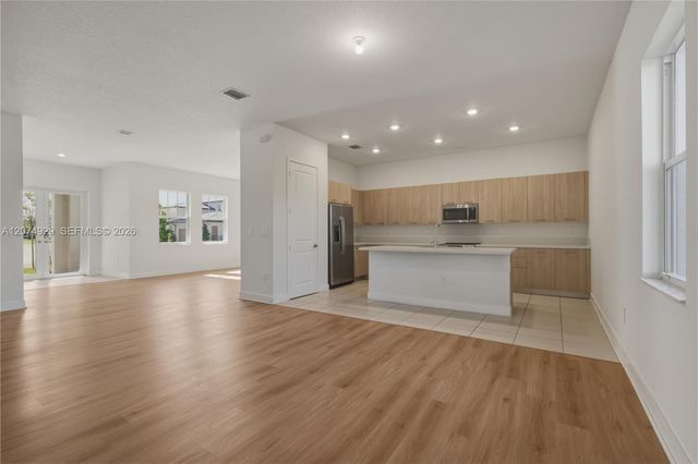 4372 SW 122nd Terrace, Davie, FL 33330