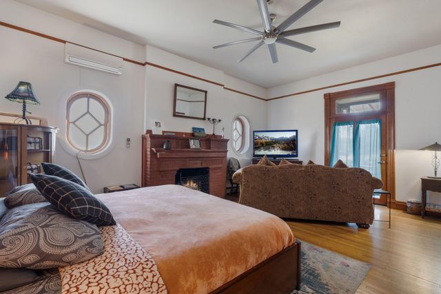 701 Roma Avenue NW, Albuquerque, NM 87102