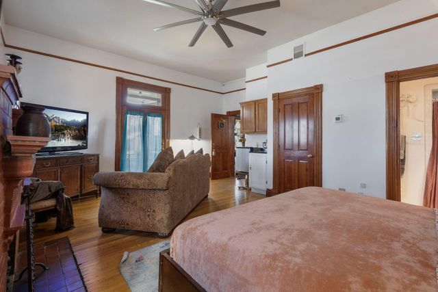 701 Roma Avenue NW, Albuquerque, NM 87102