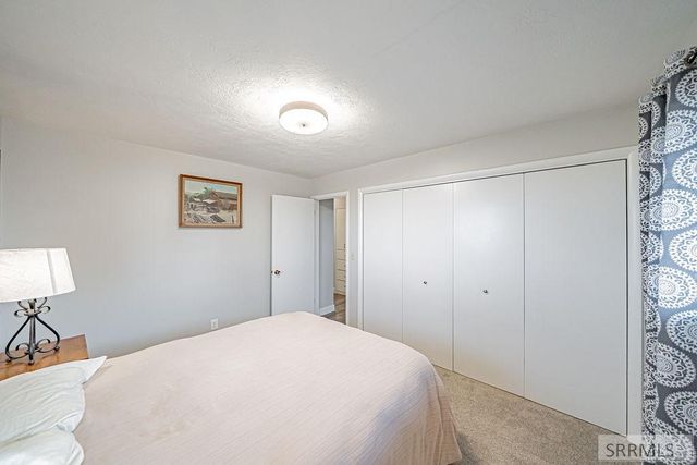 5566 W 49th N, Idaho Falls, ID 83202