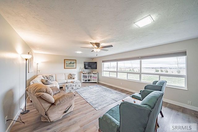 5566 W 49th N, Idaho Falls, ID 83202