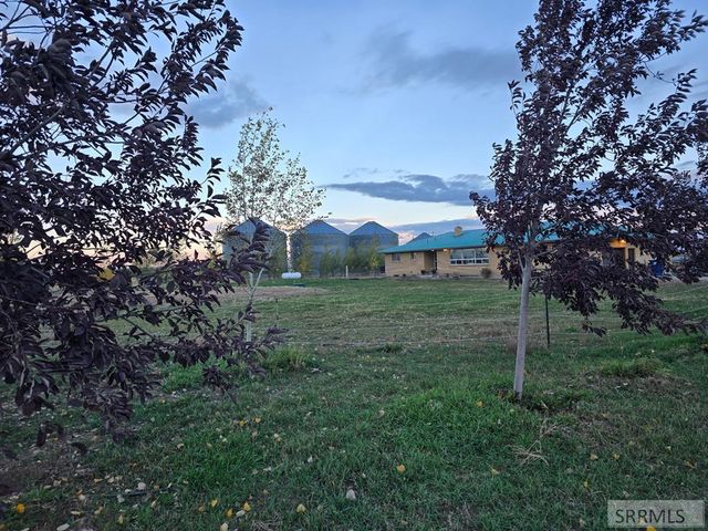 5566 W 49th N, Idaho Falls, ID 83202