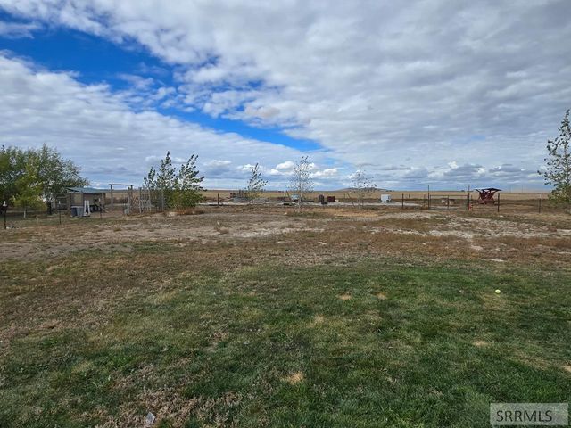 5566 W 49th N, Idaho Falls, ID 83202