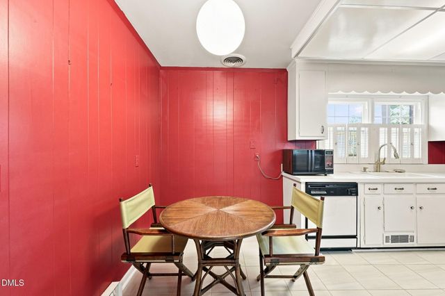 1119 Briarcliff Road, Burlington, NC 27215