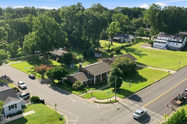 1119 Briarcliff Road, Burlington, NC 27215