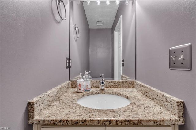 406 Derby RN, Yorktown, VA 23693