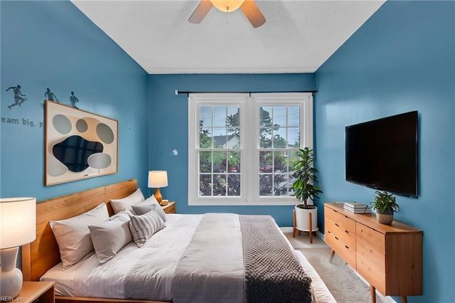 406 Derby RN, Yorktown, VA 23693