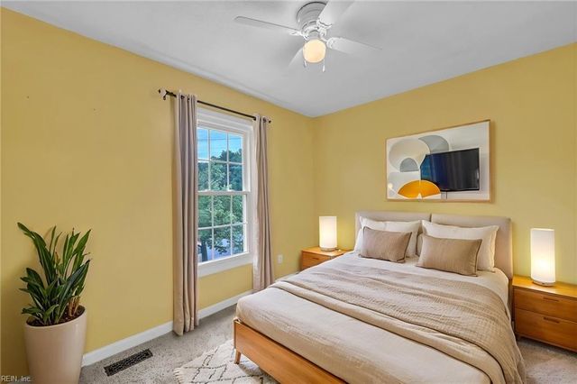 406 Derby RN, Yorktown, VA 23693