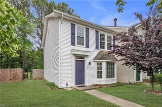 406 Derby RN, Yorktown, VA 23693