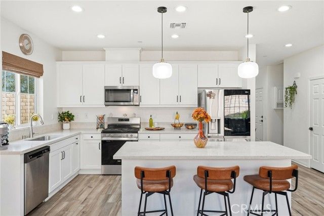 3481 E Sweetbay, Ontario, CA 91761