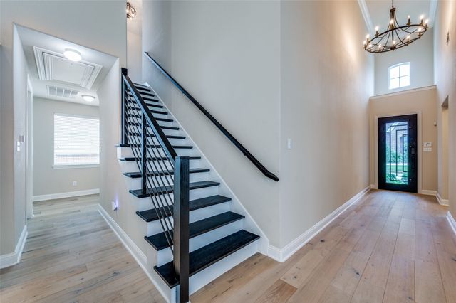 900 Southern Hills Way, Aubrey, TX 76227