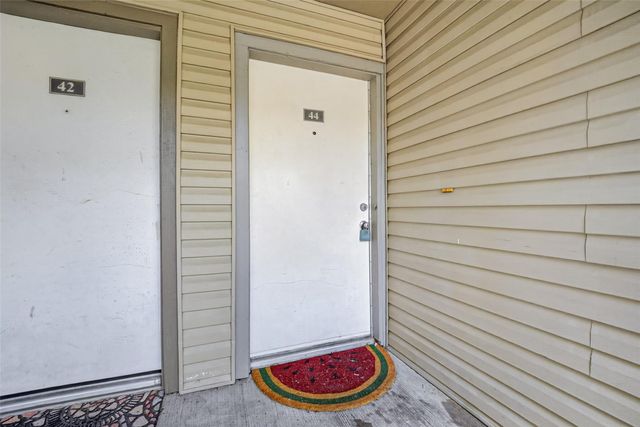 9707 Richmond Avenue 44, Houston, TX 77042