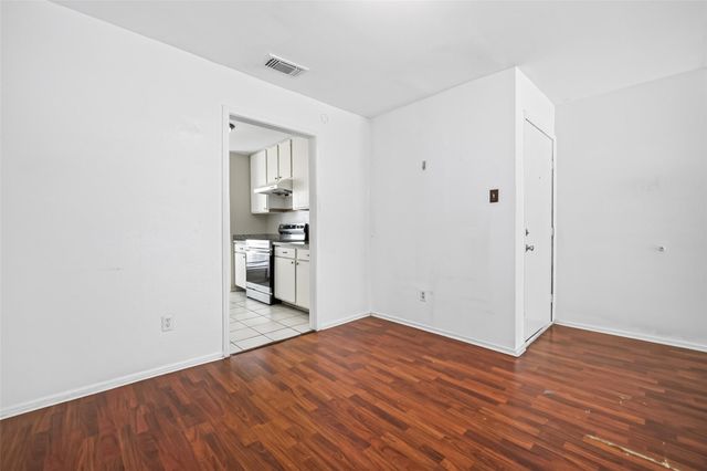 9707 Richmond Avenue 44, Houston, TX 77042