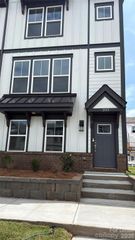 2143 Hawksworth Lane, Charlotte, NC 28262