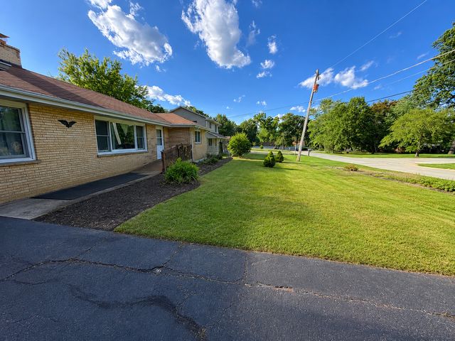 36412 N Tamarack Drive, Ingleside, IL 60041