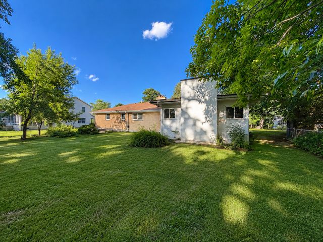 36412 N Tamarack Drive, Ingleside, IL 60041